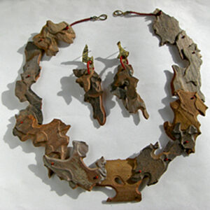 Tree bark necklace